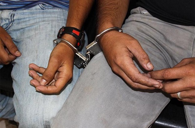 Dos detenidos