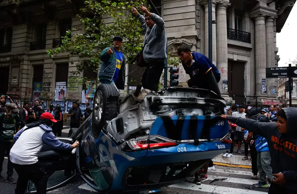 Piquete barras disturbios