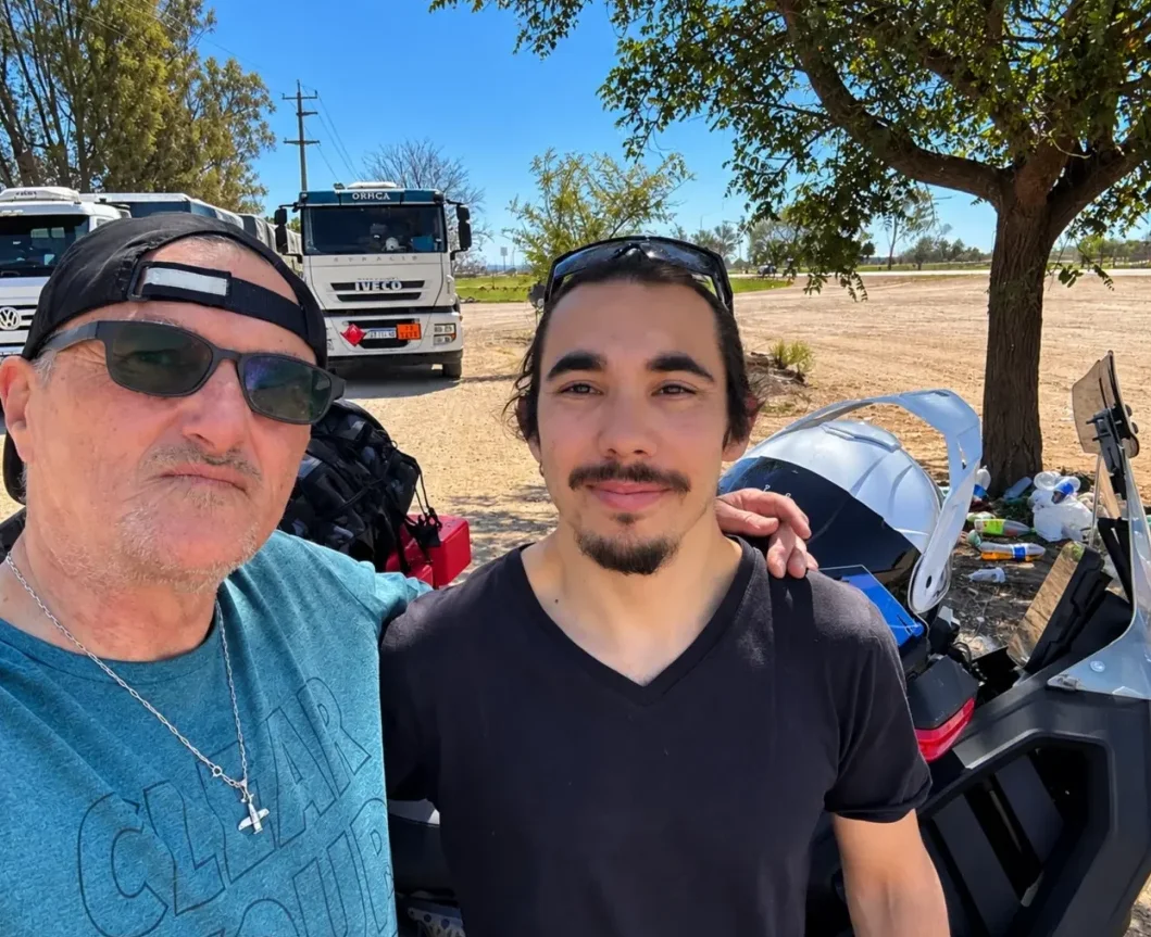Motos