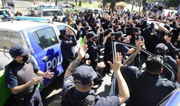 Policia