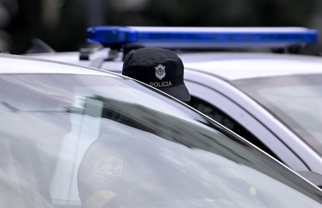 Policia patrullero